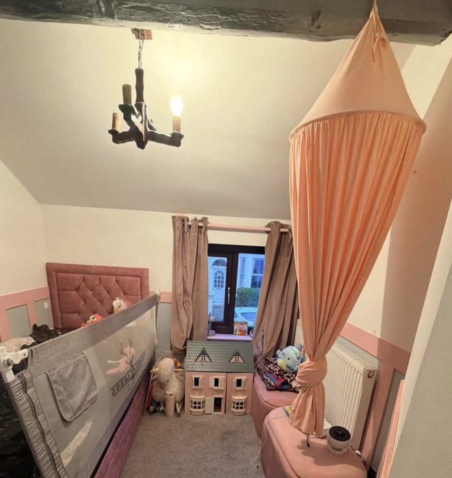 Bedroom carpet cleaned and tidied by Crystal Cleaners